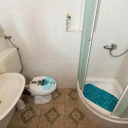 2 Bedroom Lovely Home In Susak